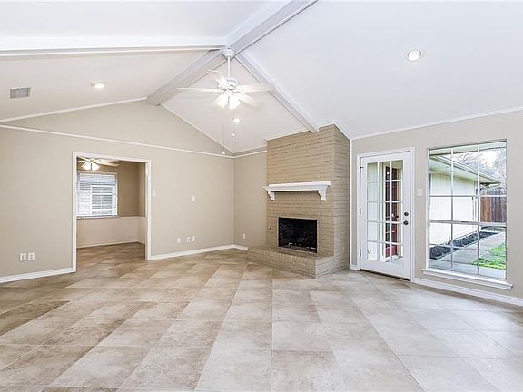 3rd image of 2305 Stone Glen Ln