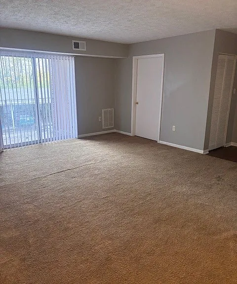 College Park Apartments — Photo 2