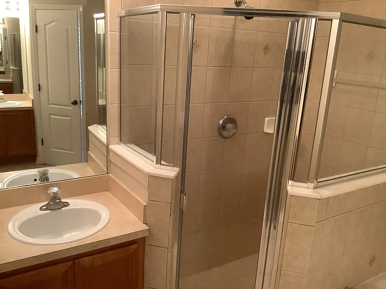 376 Johns Creek Pkwy — Photo 10