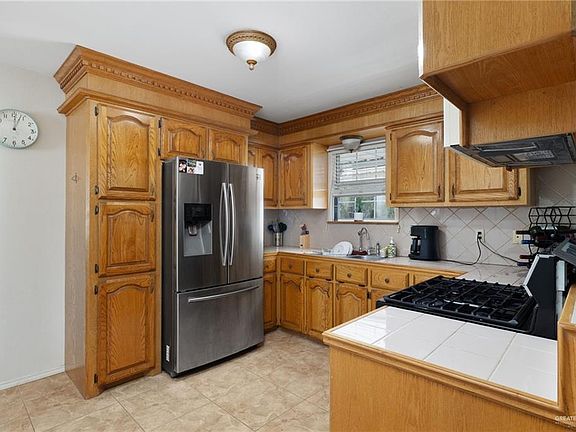 5th image of 116 Margarito St