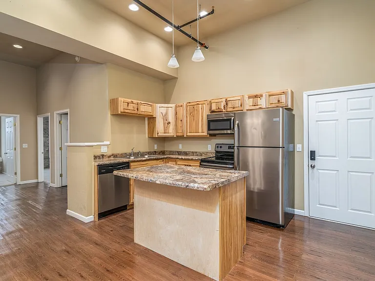 308 Demers - Residential — Photo 7