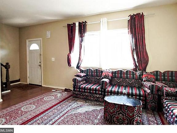 5th image of 2804 Pillsbury Ave
