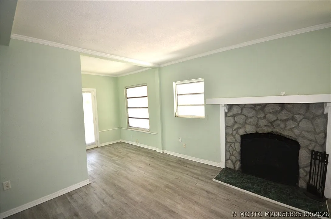 2 bed, 1.0 bath, 765 sqft, $1,350 — Photo 3