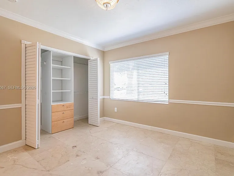 2890 Le Jeune Rd #2890 — Photo 12