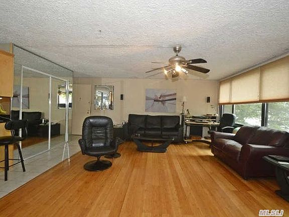 3rd image of 1011 162nd St APT 2D