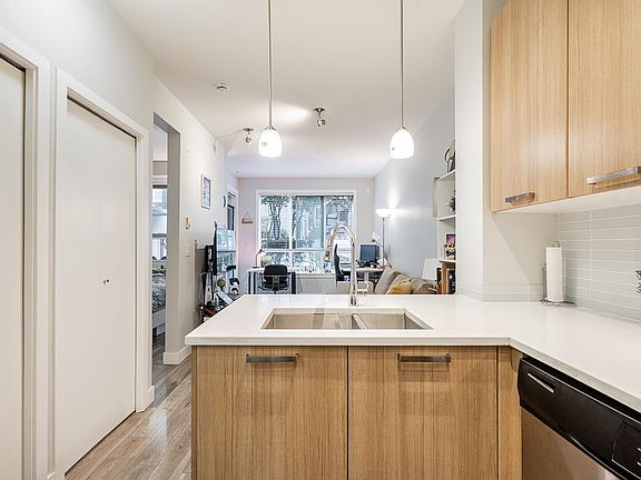 5th image of 15388 105th Ave #209