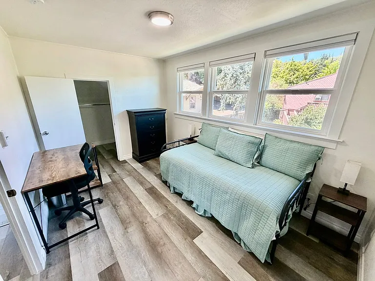 487 Scenic Dr — Photo 14