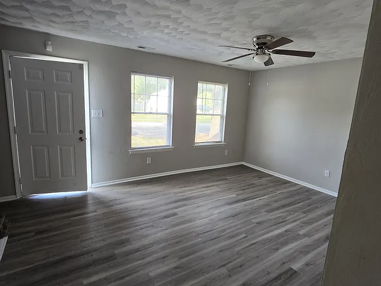 4113 Holly Cove Dr — Photo 7