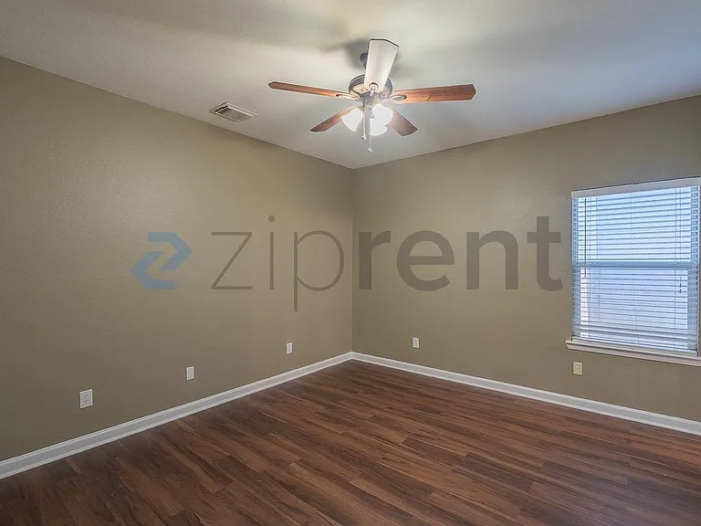 20518 Patriot Park Ln — Photo 17