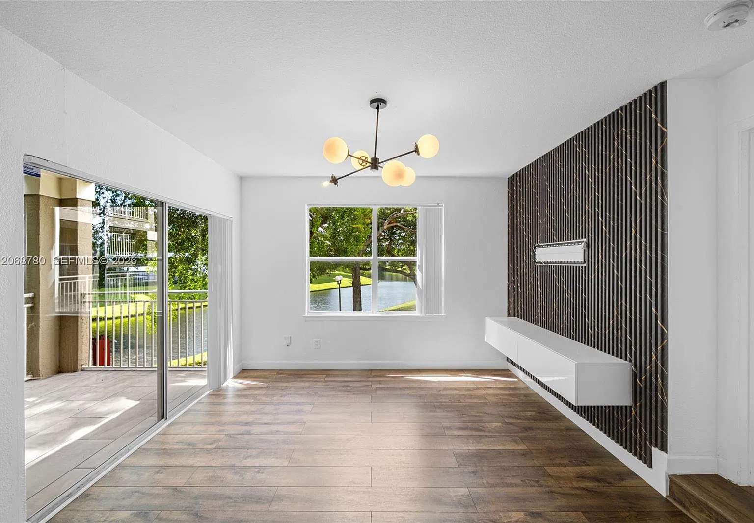 Verano At Delray Condo — Photo 1