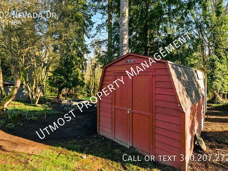 802 Nevada Dr — Photo 13