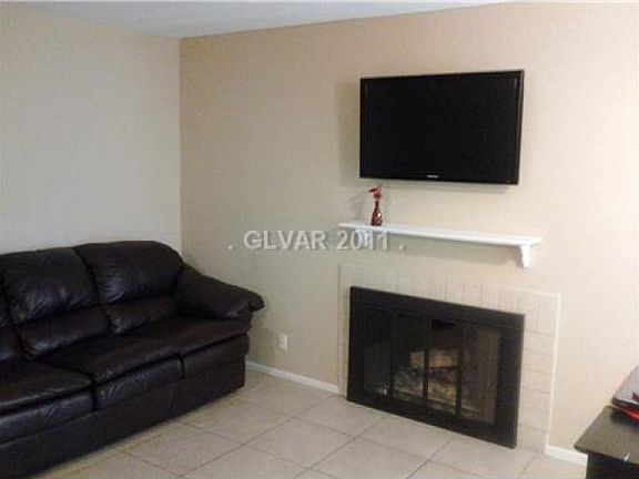 5th image of 5041 Spencer St Unit B