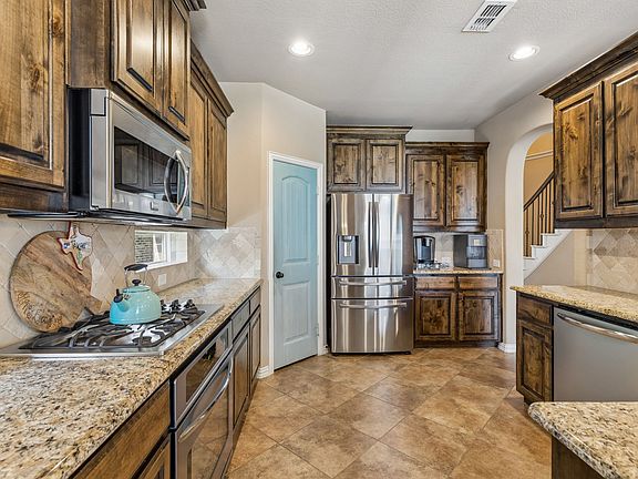2nd image of 2452 Elm Valley Dr