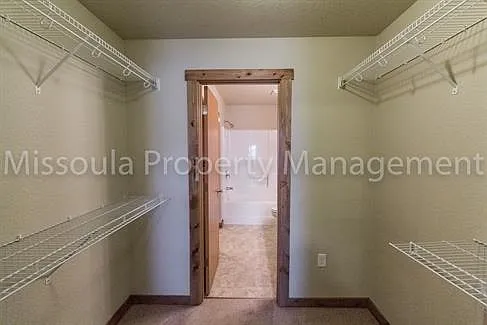 Midtown Apartments — Photo 17