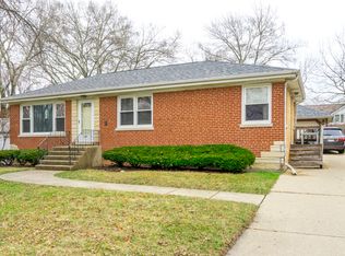 329 S Cedar St, Palatine, IL 60067