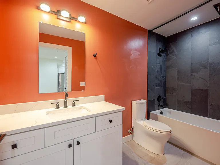 1658 K St NE #2 — Photo 19