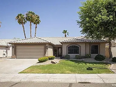 6322 W Potter Dr