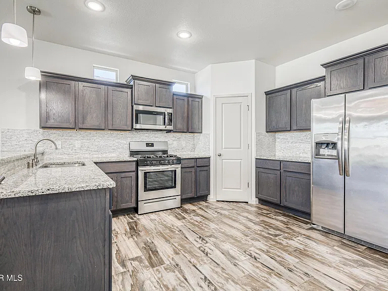 6557 Toivoa Pl — Photo 7