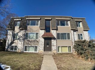 945 S 12th St, Lincoln, NE 68508