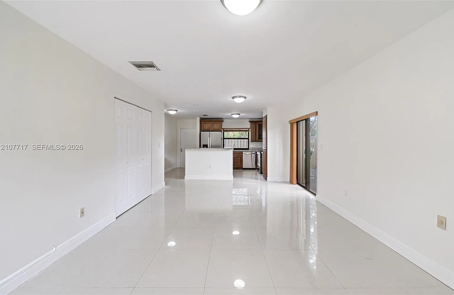 Sabal Chase Sec 1 — Photo 3