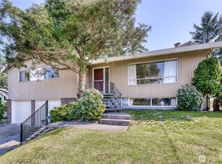 3828 Harbel Dr NE, Bremerton, WA