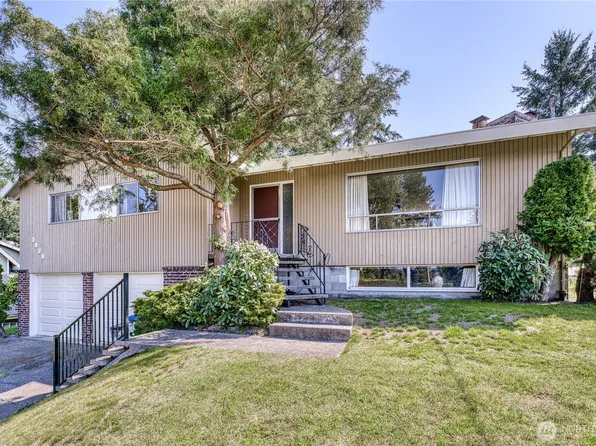 3828 Harbel Drive NE, Bremerton, WA 98310