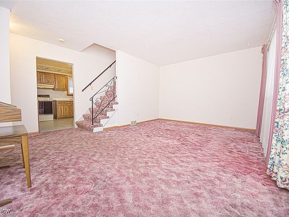 3rd image of 16117 Hocking Blvd