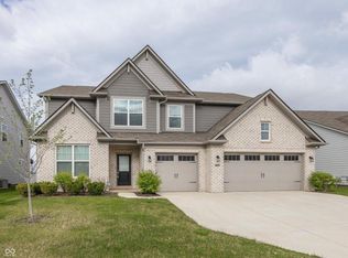 2372 S Copperstone Dr, New Palestine, IN 46163