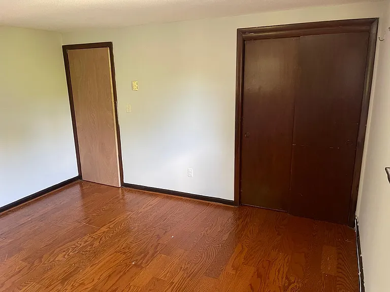 192 Bolton St — Photo 6
