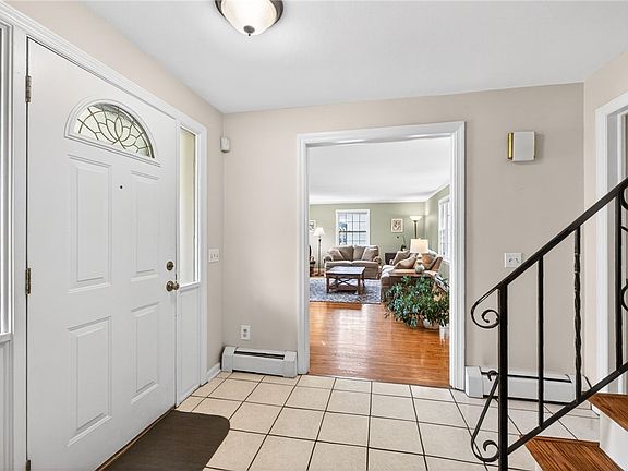 5th image of 1764 Jackson Rd