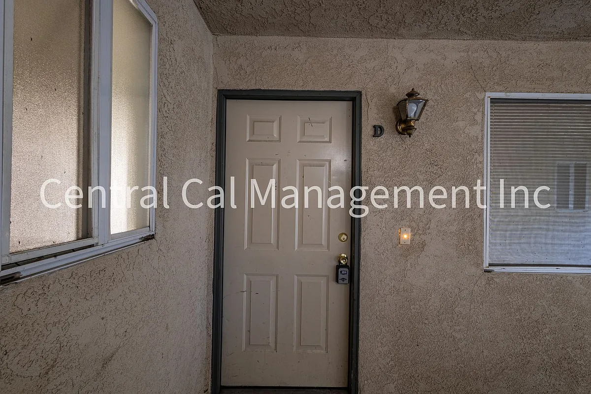 Building Photo - 1736 Inyo St