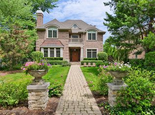 1041 Oak St, Winnetka, IL 60093