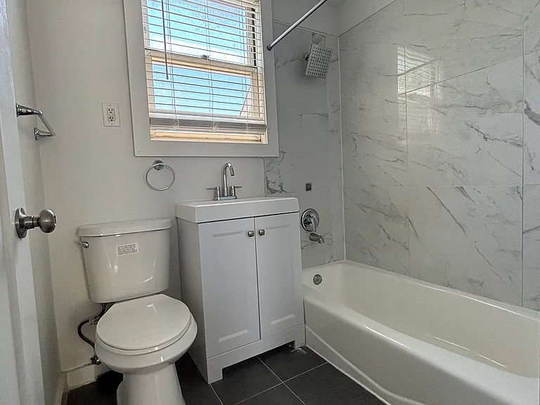 104 Fulton Ave #2.1 — Photo 8