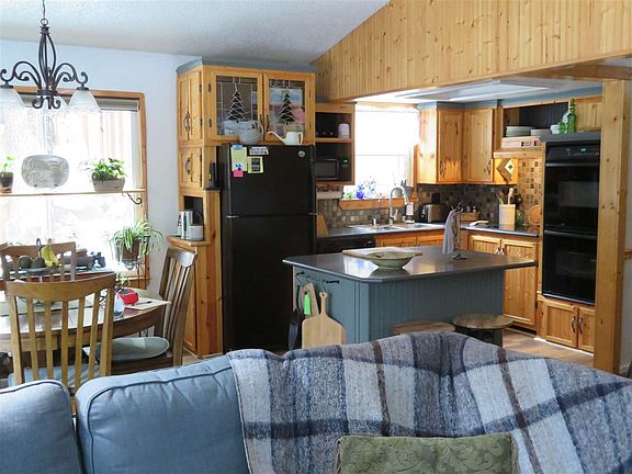 5th image of 454 Ponderosa Dr
