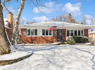 706 S I Oka Ave, Mount Prospect, IL