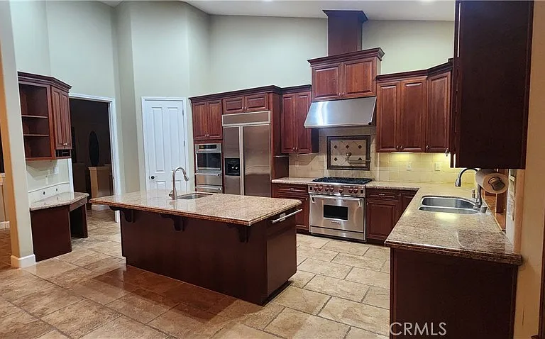 1961 Vineyard View Ln — Photo 45