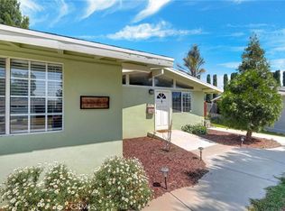 1252 E Walnut Ave, Glendora, CA 91741