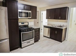 12 Winfield St APT 3R, Worcester, MA 01610