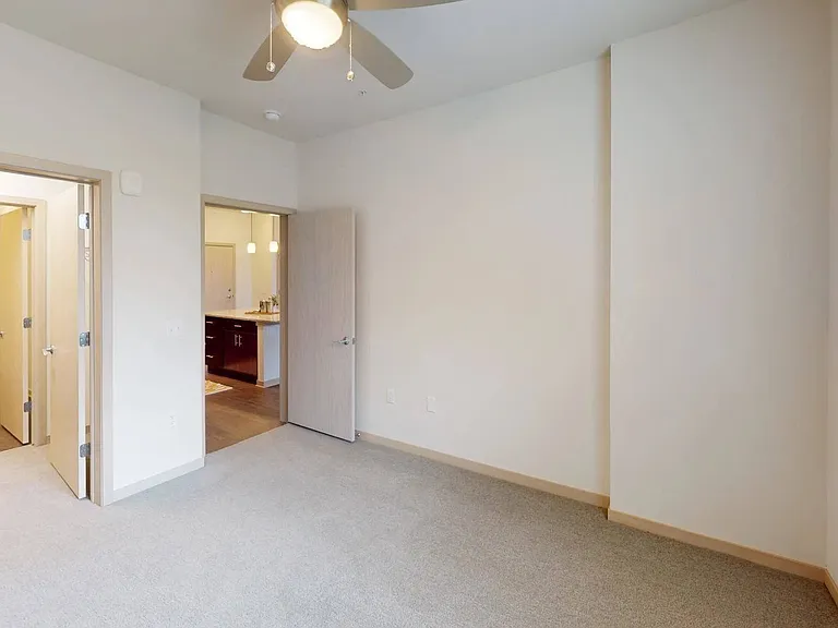 Royster Commons Apartment Homes — Photo 10