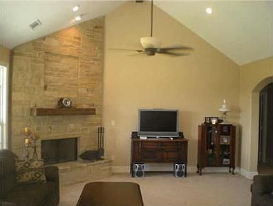 4th image of 1700 County Road 2716