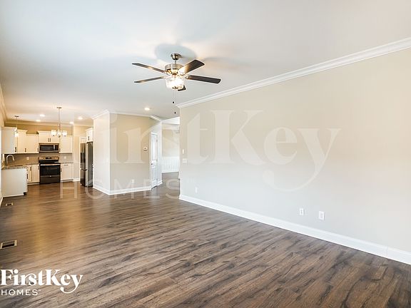 2nd image of 532 Dexter Dr