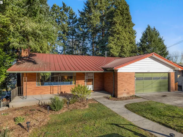 15235 NE Clackamas St, Portland, OR 97230