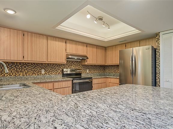 4th image of 9937 Vanillaleaf St