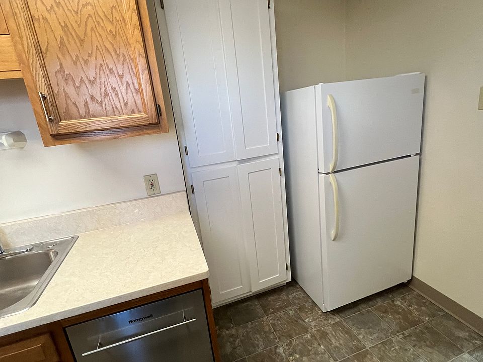 New cabinet/pantry unit for storage