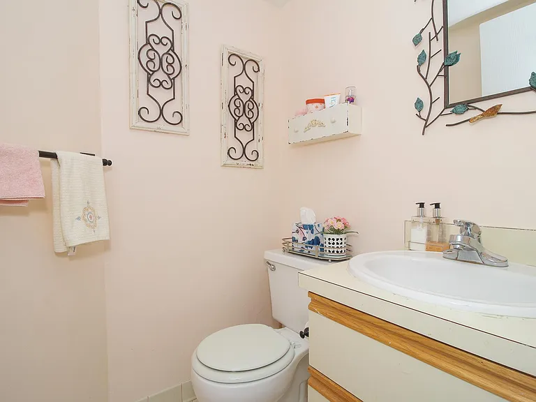 2158 Hidden Meadows Dr #C — Photo 4