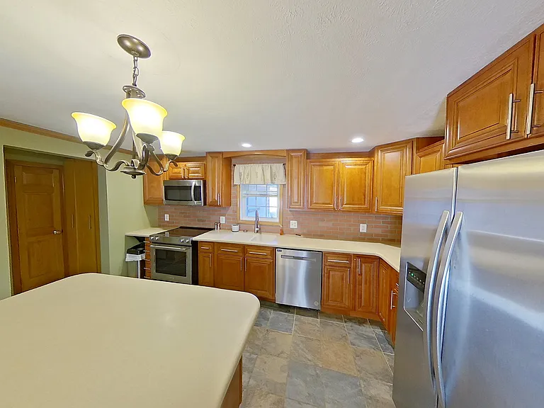 43 Mission Ave — Photo 3