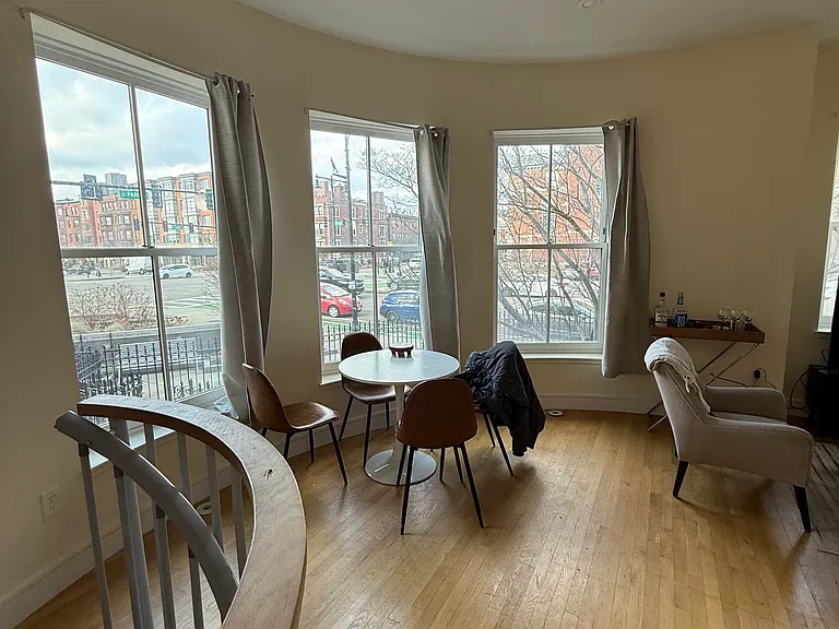 877 Beacon St #1A — Photo 13