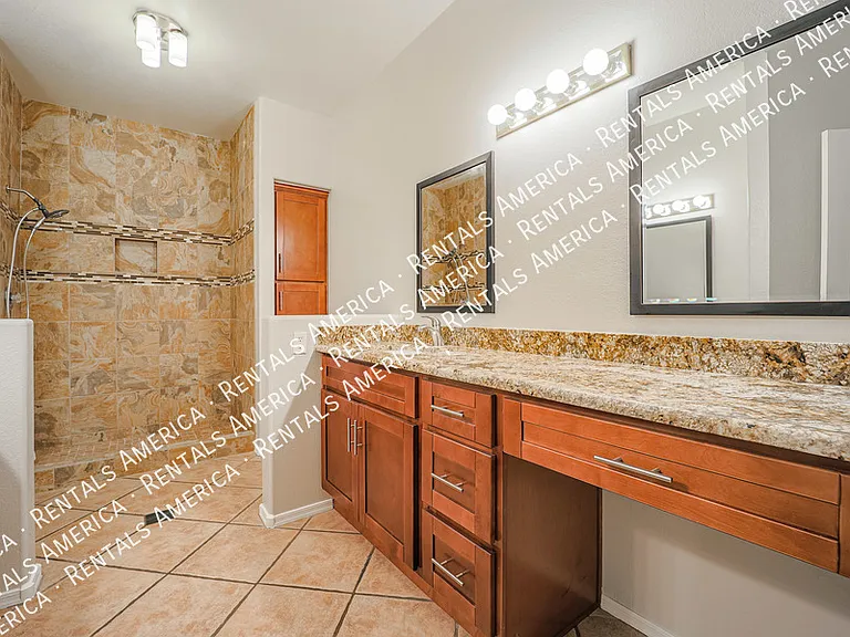 15050 N Thompson Peak Pkwy #2050 — Photo 20