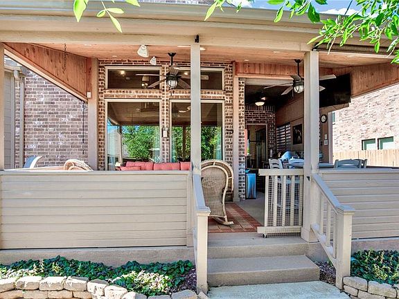3rd image of 3017 Lakefield Dr