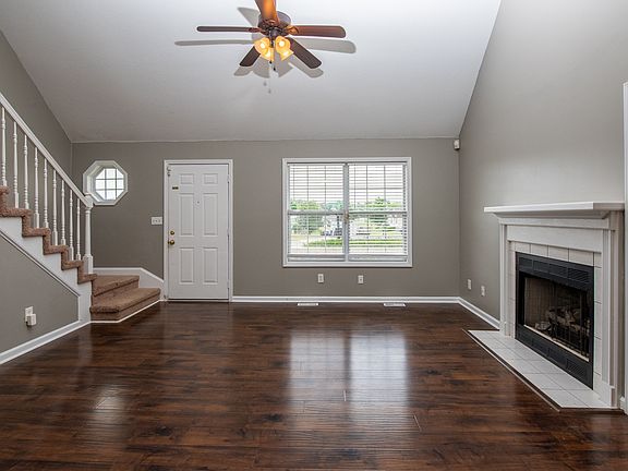 3rd image of 107 Grassmire Dr
